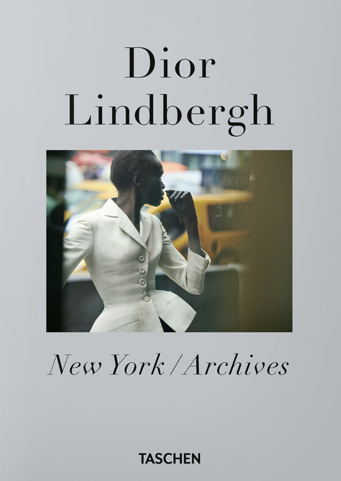 Cubierta de Dior Lindbergh New York / Archives
