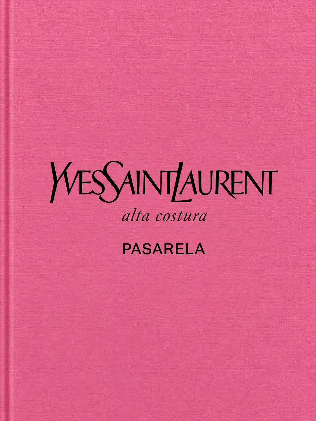 Cubierta de Yves Saint Laurent. Pasarela